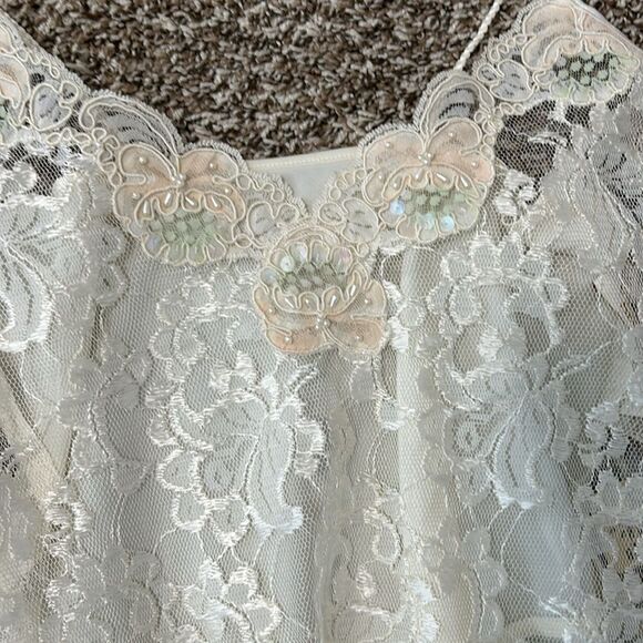 Victoria’s Secret Gold Label Sexy White Wedding Lace Teddy Beads Nightie NWT - Picture 10 of 15